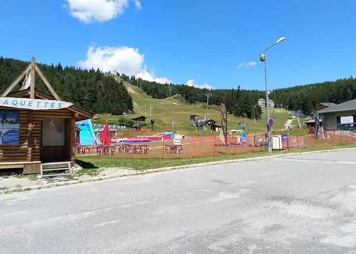 La Parenthese - Calme 100m Pistes Montagne Randonnees Pyrenees Bolquere Pyrenees 2000